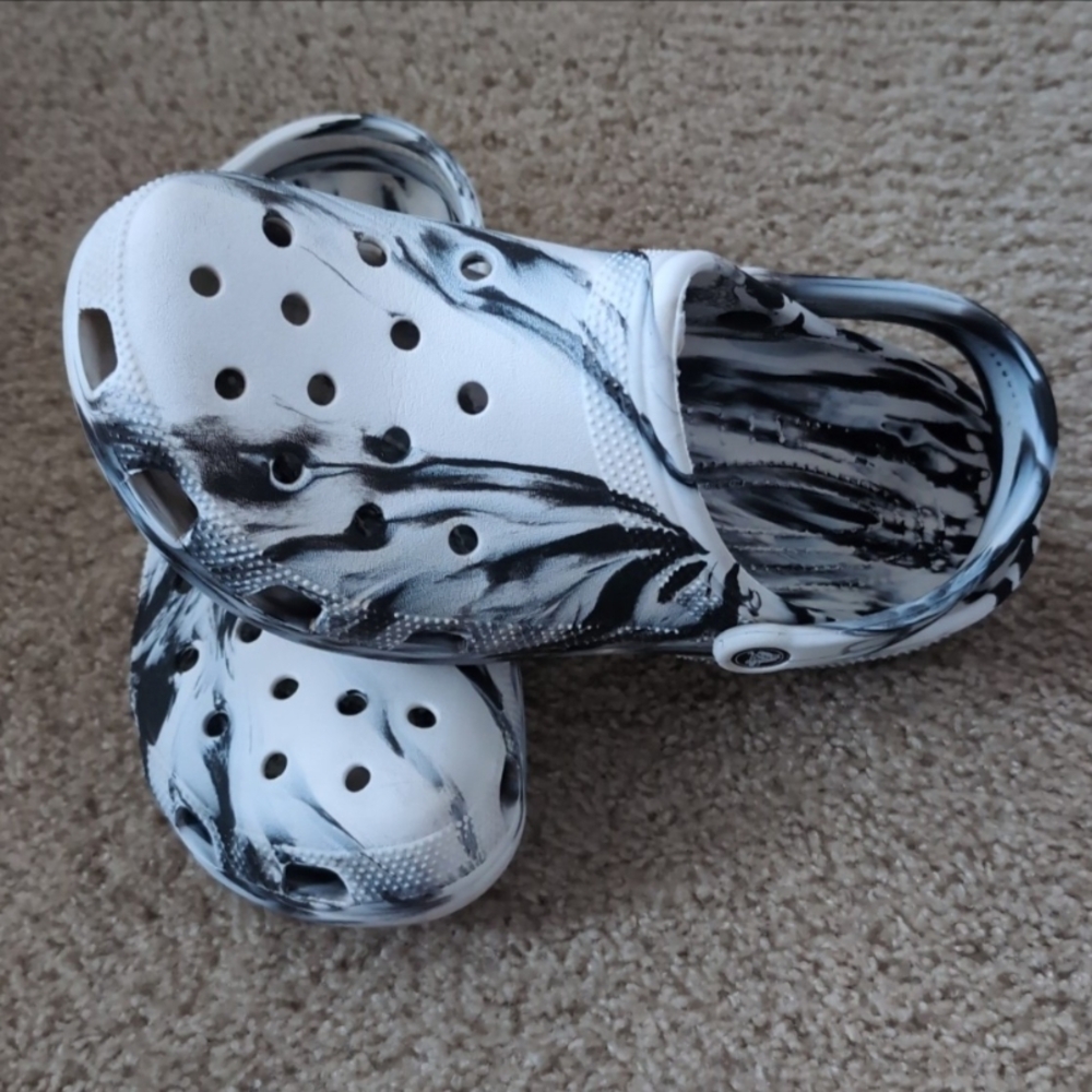 Black and White Marble Clogs
